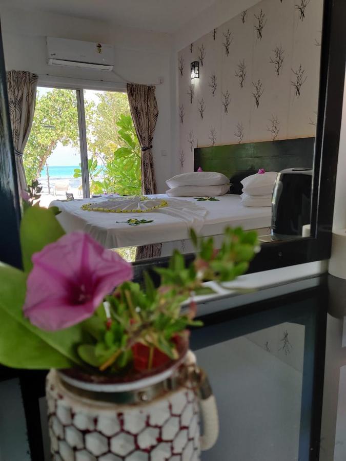 Crown Beach Villas -Private Beach Dhiffushi Exterior foto